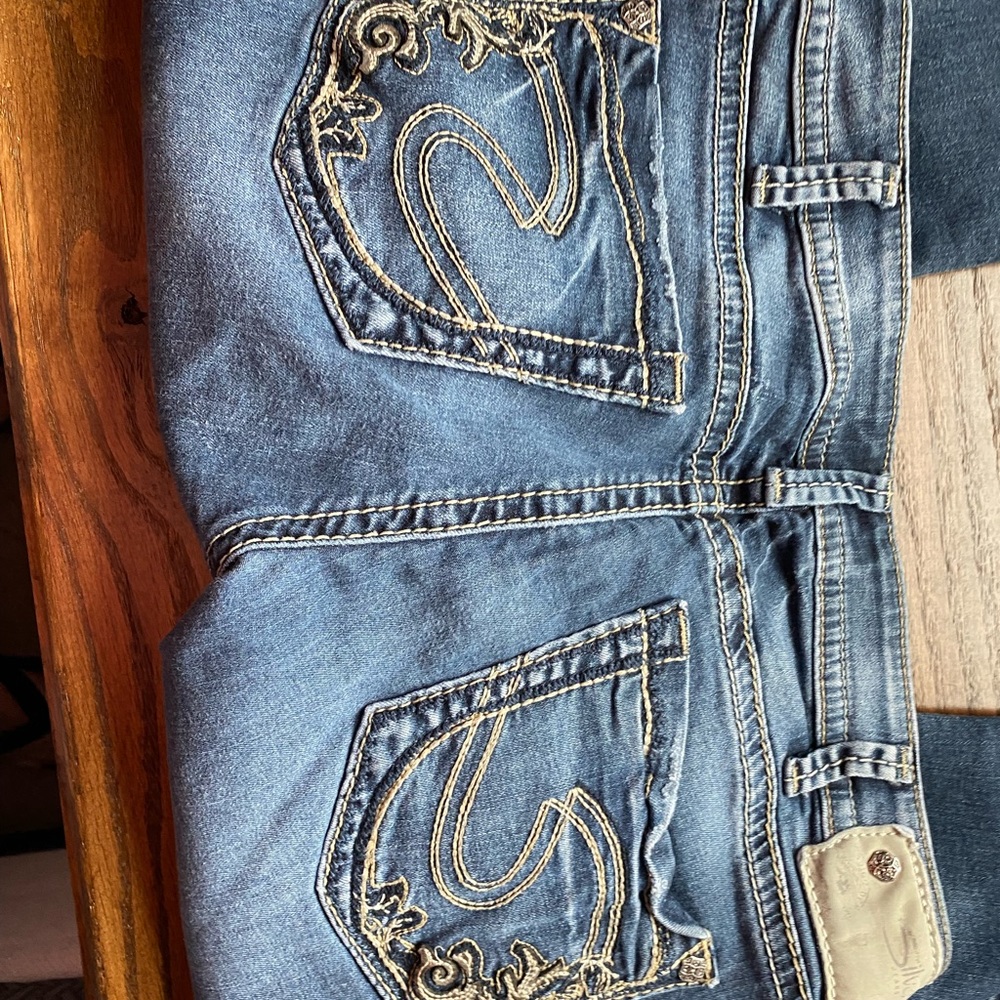 Silver Aiko capris